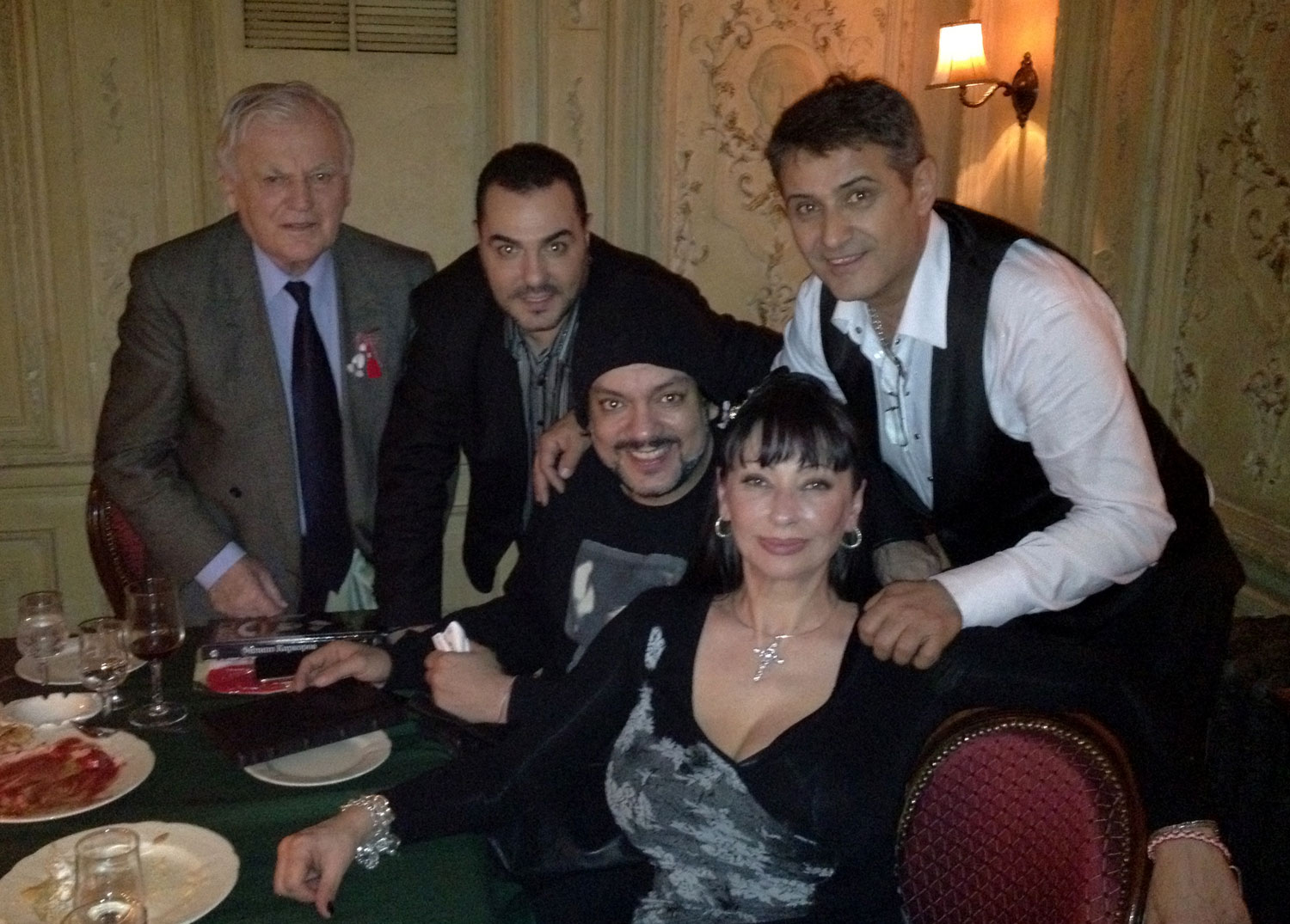 Дует Ритон се срамували да пеят първата си песен от Тончо Русев
