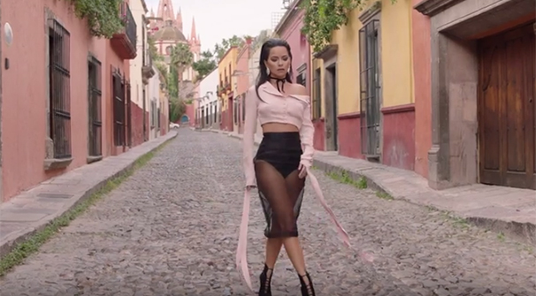 Премиера/ INNA с нов хит – Gimme Gimme