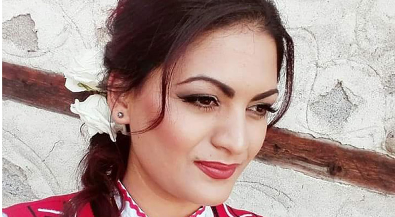 Полина Порумова с автентична песен от Северна България