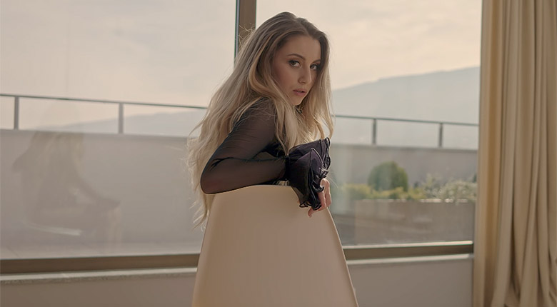 Михаела Маринова - Tiempo
