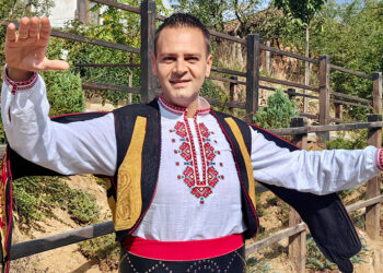 Нов връх за гласовития певец Здравко Мандаджиев
