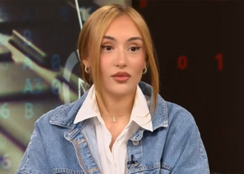 Дара Екимова проговори за заплахите и тормоза, показа потресаващи чатове