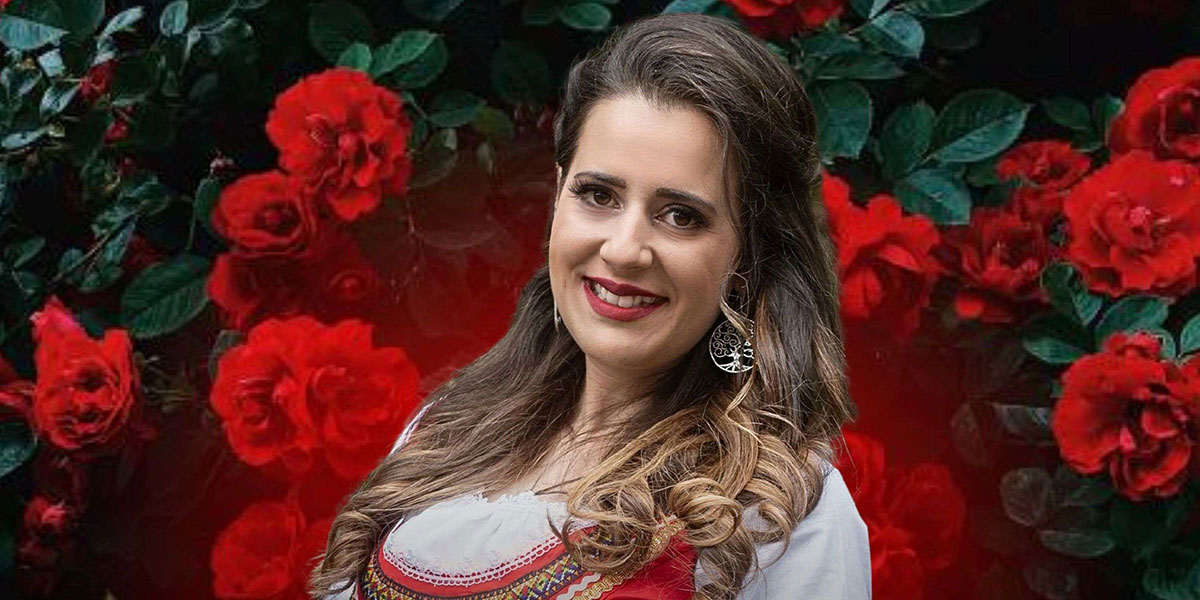 Радостина Николова продължава любовната нишка в нов видеоклип | Signal.bg Радостина Николова продължава любовната нишка в нов видеоклип