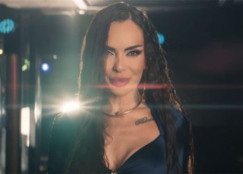 Лияна срази със Стара чалга / Видео
