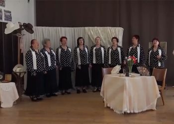 Бабите от Ръжево Конаре станаха истински звезди в социалните мрежи с хита си "Катинар"/ Видео