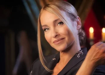 Алекс Раева призна: Лесно могат да ме излъжат в „Пееш или лъжеш“