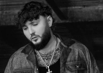 James Arthur с песен за смелостта да останем верни на себе си - „Waste My Tears“ / Видео