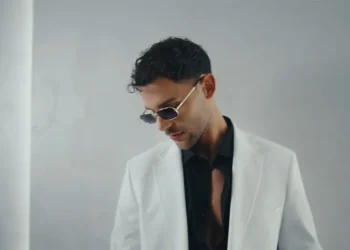 Младата звезда на Alpha Music Мартин затваря лятото с „Авария“ / Видео