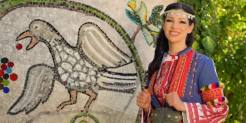 Ангелина Милева даде нов живот на емблематични песни в „Пиринска заигравка“ / Видео | Signal.bg Ангелина Милева даде нов живот на емблематични песни в „Пиринска заигравка“ / Видео