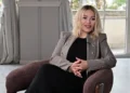 Какво преживя Деси Слава зад кулисите на големия си успех?
